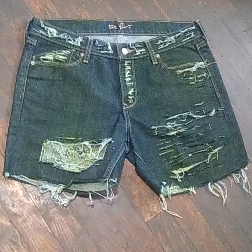Custome Ripped shorts